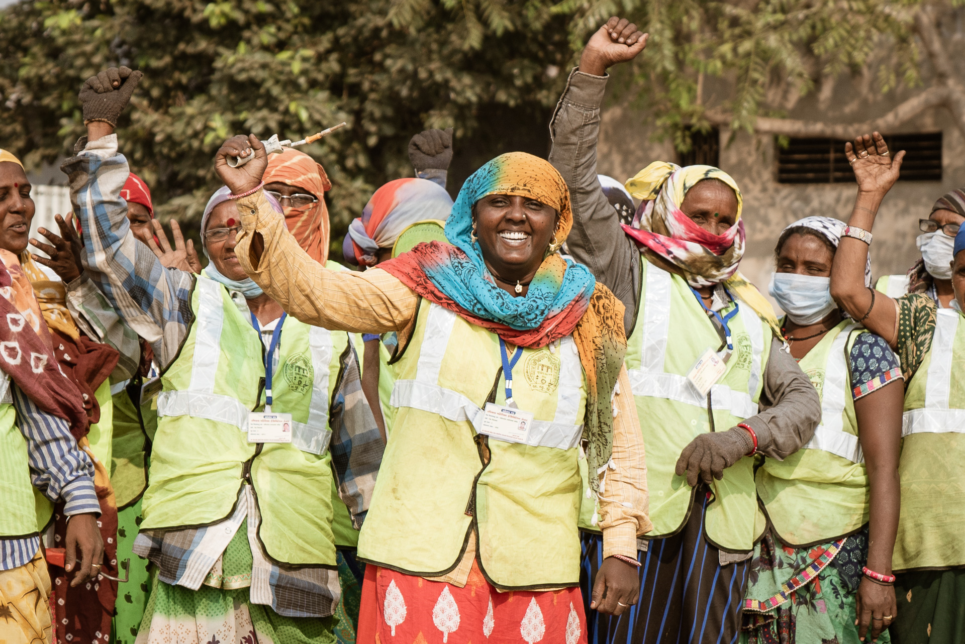 Vrouwen in India die vuilnis recyclen